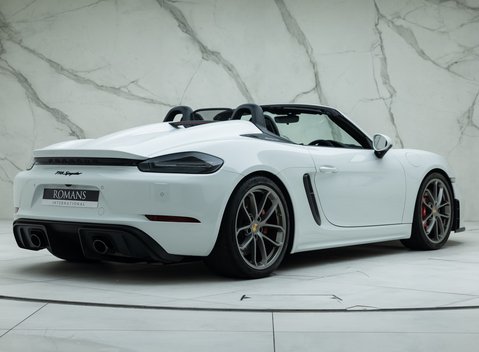 Porsche 718 SPYDER 9