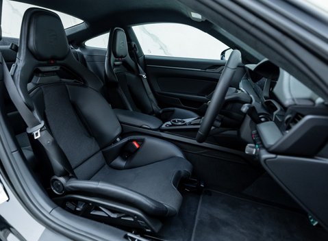 Porsche 911 GT3 (992.2) TOURING 11