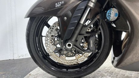 Kawasaki GTR 1400 2011 ONLY 12K FULL LUGGAGE VERY CLEAN 1400CC TOURER BIKE 17