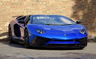 Lamborghini Aventador SV Roadster 1
