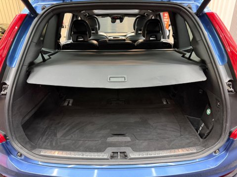 Volvo XC90 2.0 D5 PowerPulse R-Design Auto 4WD Euro 6 (s/s) 5dr 64