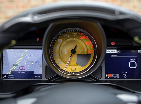 Ferrari Portofino 18