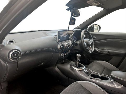 Nissan Juke 1.0 DIG-T N-Connecta SUV 5dr Petrol Manual Euro 6 (s/s) (114 ps) 15