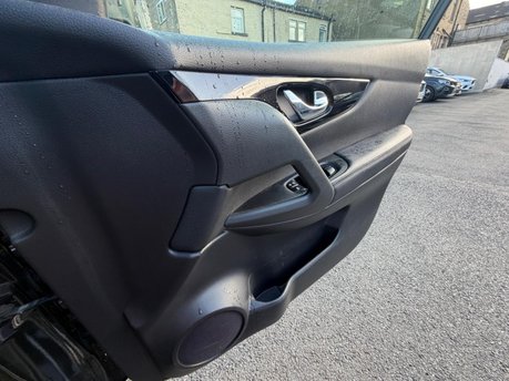 Nissan Qashqai N-VISION DCI 22