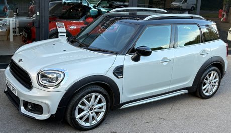 Mini Countryman Cooper 1.5 Petrol Automatic Sport Comfort Plus Navigation 5 door - CARPLAY 9