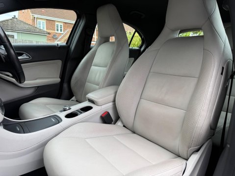 Mercedes-Benz A Class 1.8 A200 CDI BlueEfficiency Sport 7G-DCT Euro 5 (s/s) 5dr 59