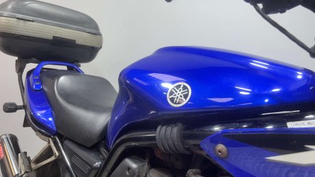 Yamaha FZS 2003 HIGH MILES RUNNING PROJECT BIKE SPARES OR REPAIR 600CC 25