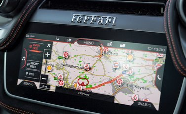 Ferrari GTC4 Lusso 18