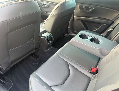 SEAT Leon 2.0 Leon Xcellence Luxury TSi Semi-Auto 5dr 43