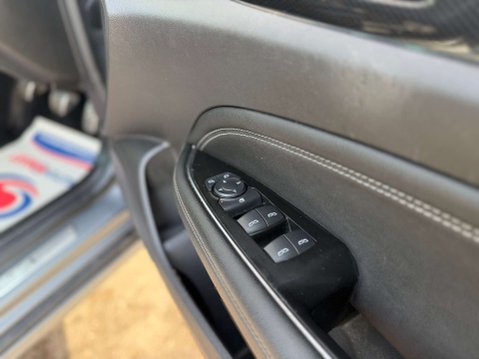 Vauxhall Insignia 2.0 Insignia SRi VX-Line Nav TD 5dr 10