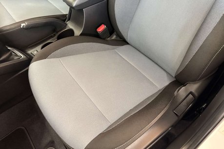 Hyundai i20 1.2 Premium Hatchback 5dr Petrol Manual Euro 6 (84 ps) 13