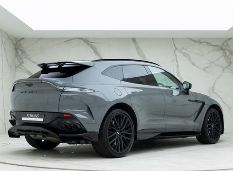 Aston Martin DBX 707 7