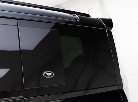 Land Rover Defender SE 28