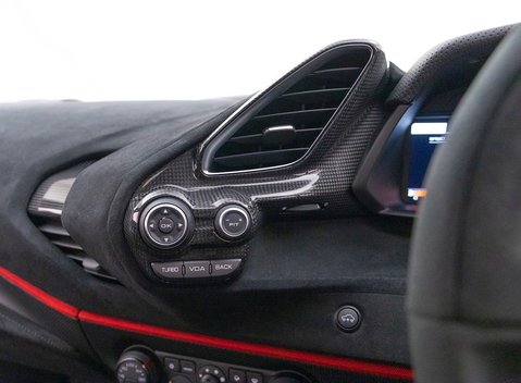 Ferrari 488 Pista 18