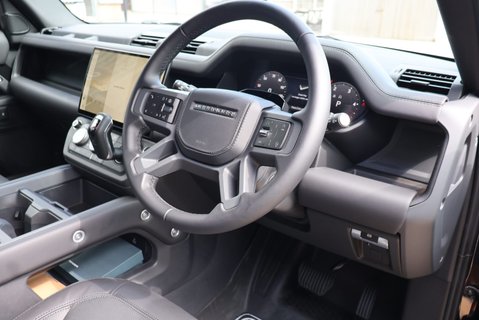 Land Rover Defender 110 2026 HARD TOP 350 X-DYNAMIC HSE REAR SEATS MATT PPF CARBON PPF BONET  20