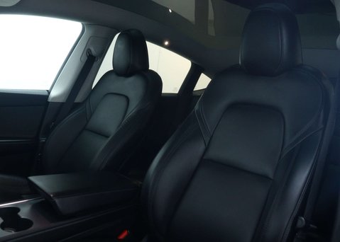 Tesla Model Y (Dual Motor) Long Range SUV 5dr Electric Auto 4WDE (384 bhp) 44