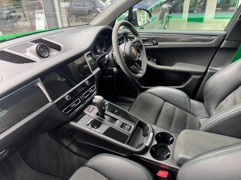 Porsche Macan GTS PDK 43