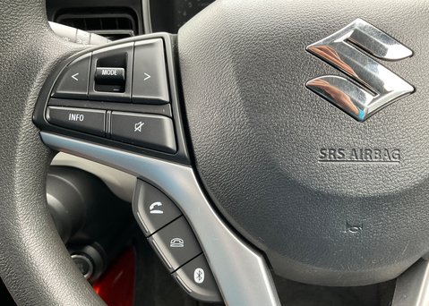 Suzuki Ignis SZ-T DUALJET 27