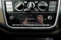 Volkswagen Up R-LINE 23