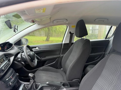 Peugeot 308 1.6 BlueHDi Access Hatchback 5dr Diesel Manual Euro 6 (s/s) (100 ps) 23