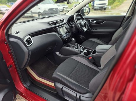 Nissan Qashqai 1.3 DIG-T Acenta Premium SUV 5dr Petrol DCT Auto Euro 6 (s/s) (160 ps) 26