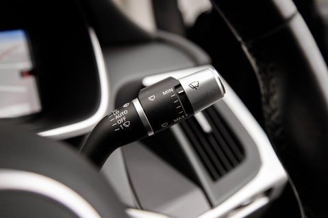 Jaguar I-Pace S 19