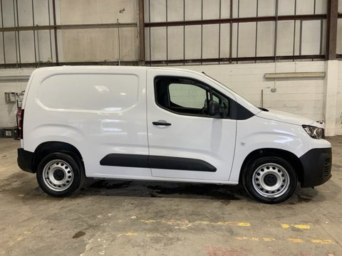 Peugeot Partner BLUEHDI PROFESSIONAL PREMIUM PLUS L1 4