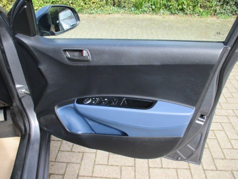 Hyundai i10 1.2 SE Euro 5 5dr 39