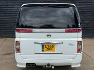 Nissan Elgrand AUTECH 12