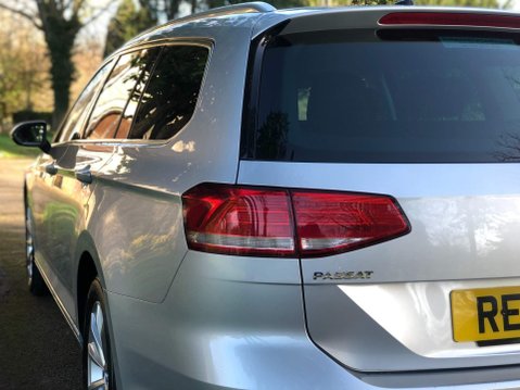 Volkswagen Passat SE BUSINESS TDI BLUEMOTION TECH DSG 41