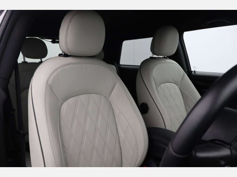 Mini Hatch 1.5 Cooper Exclusive Auto 3dr 12