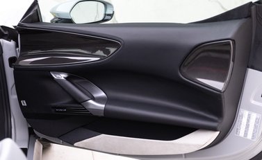 Ferrari SF90 Stradale 18