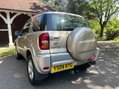 Toyota Rav4 XT3 VVT-I 9