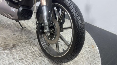 Vmoto Soco SUPER 2022 3K ELECTRIC 50CC RIDES WELL EBIKE AUTO BIKE 32