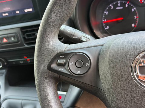 Vauxhall Combo L2H1 2300 PRO S/S 30