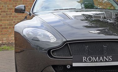 Aston Martin V12 Vantage S Roadster 7