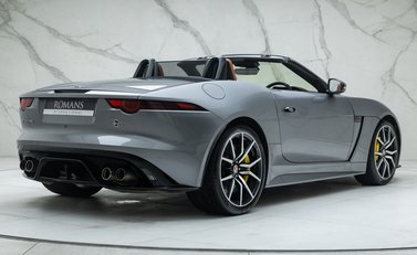 Jaguar F-Type SVR Convertible 8