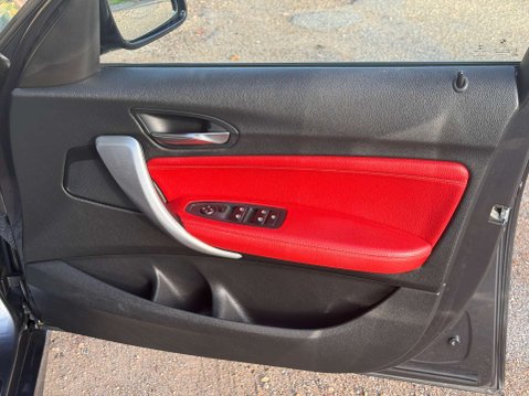 BMW 1 Series 2.0 125i M Sport Auto 5dr 35