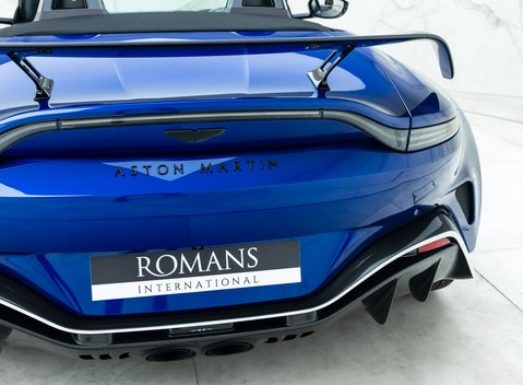 Aston Martin V12 Vantage Roadster 29