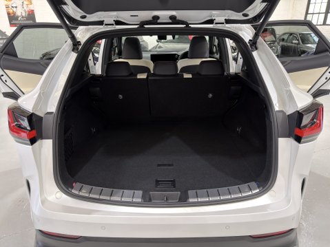 Lexus NX 450H PLUS TAKUMI Pan Roof + Mark Levinson Sound 29