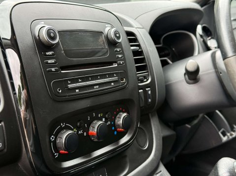 Vauxhall Vivaro 1.6 Vivaro 2700 Sportive CDTi 30