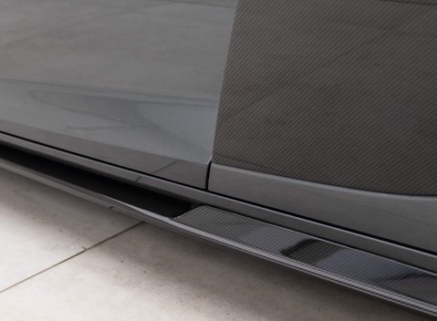 Audi R8 V10 Performance Carbon Black 25