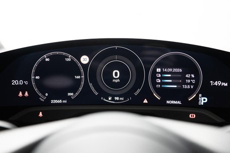 Porsche Taycan Performance Plus 93.4kWh GTS Saloon 4dr Electric Auto 4WD (11kW Charger) (5 13
