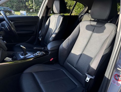 BMW 1 Series 2.0 120d Sport Auto 5dr 39