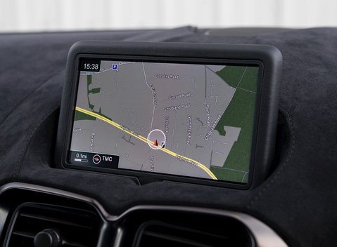 Aston Martin V8 Vantage 17