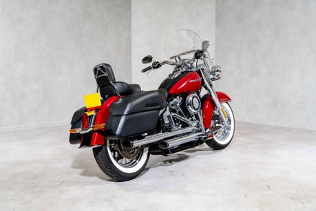 Harley-Davidson Softail Deluxe 1745. VAT Q. ONE OWNER. IMMACULATE EXAMPLE. TWO-TONE PAINT. 4