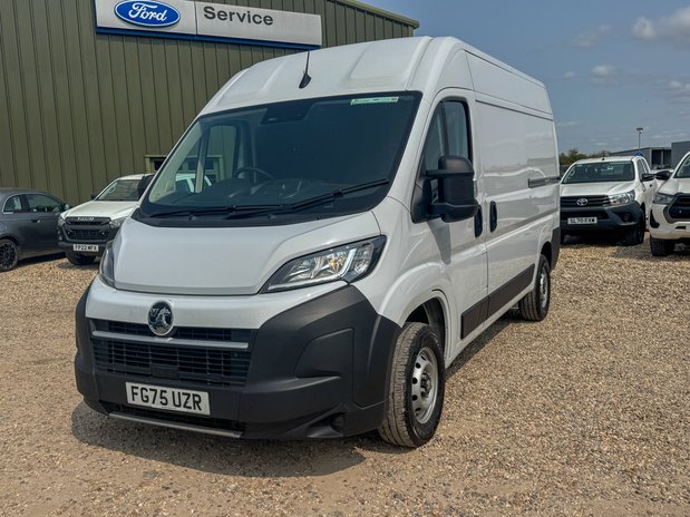 Vauxhall Movano MWB L2H2 Medium Roof Prime Air Con Ply Lined Sensors EURO 6 2