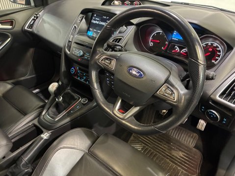 Ford Focus 2.0 TDCi ST-3 Euro 6 (s/s) 5dr 3