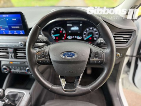 Ford Focus 1.0 Focus Titanium 5dr 40