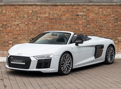 Audi R8 V10 Plus Spyder 6